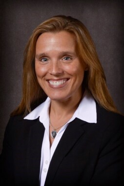 Photo of Dr. Erin Perry 