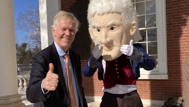 UVA President Scott Beardsley joined the author for a look at an original print of the Declaration of Independence.
