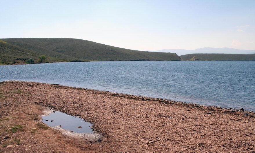 strawberry reservoir