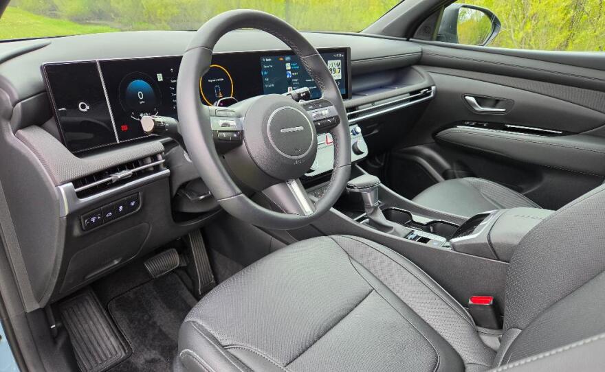 2026 Hyundai Santa Cruz Limited AWD interior