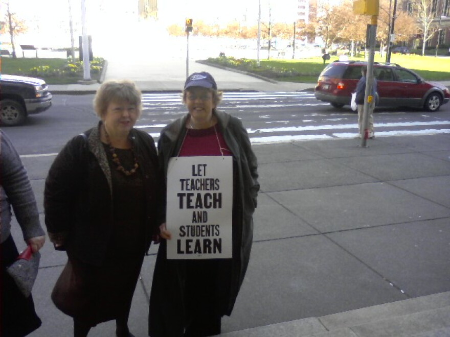 Buffalo teachers protesting outside City Hall