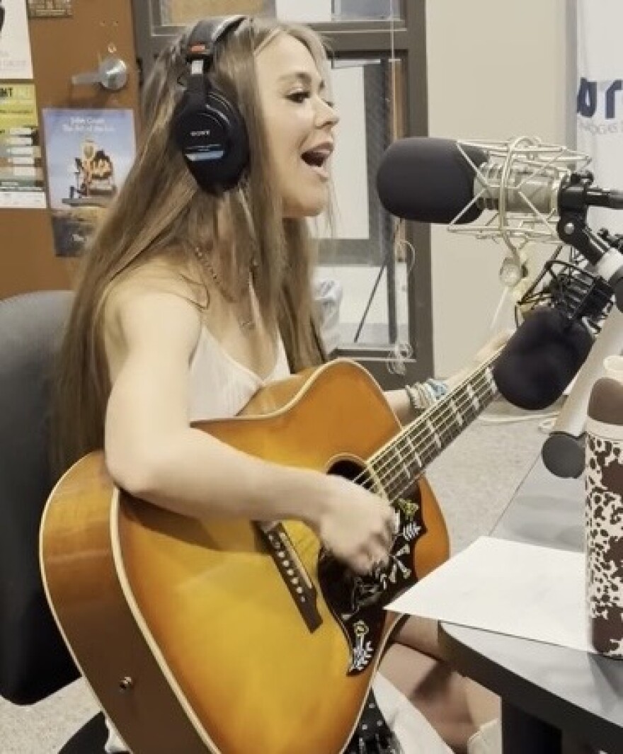Bella Lam at WUTC