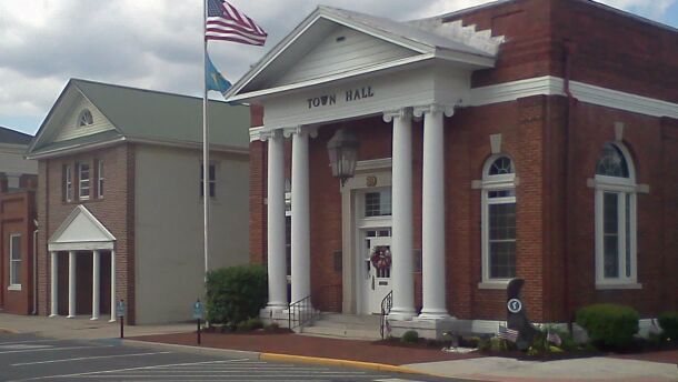 Georgetown Town Hall