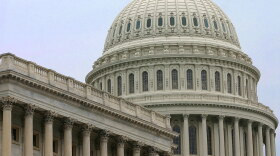 Congress’ failure to date to extend the expanded federal child tax credit program has prompted advocates for low- and middle-income families to renew their push for a new state income tax break for these households.