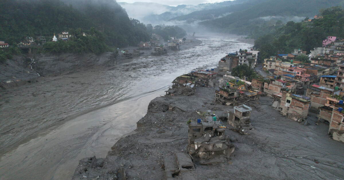 North Texas Nepalis grieve family members lost in flood, but remain hopeful