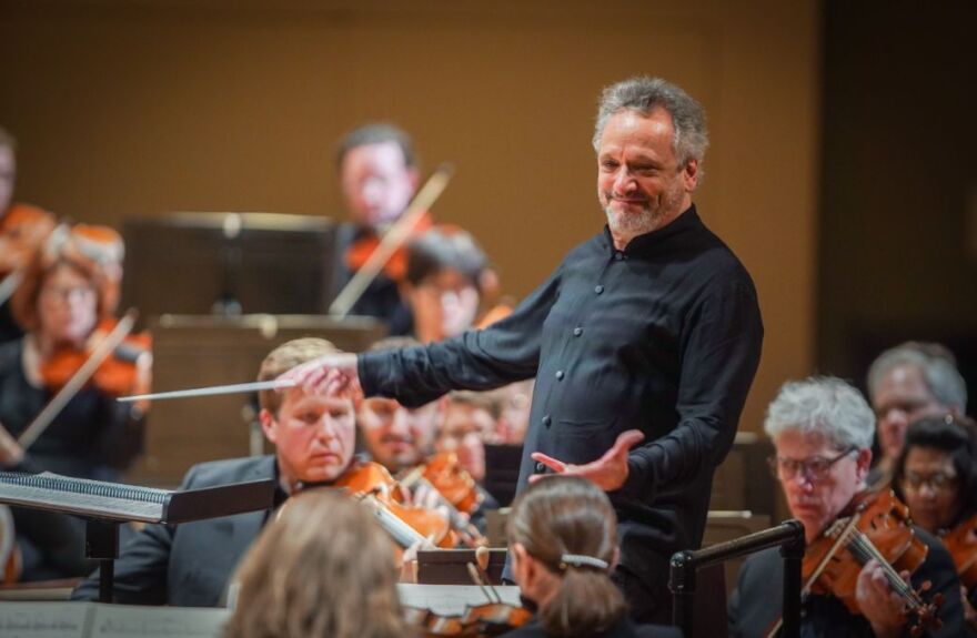 Louis Langrée conducts the Cincinnati Symphony Orchestra.