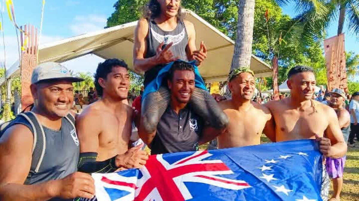 Pacific News Minute: Cook Islander sets new coconut climbing record