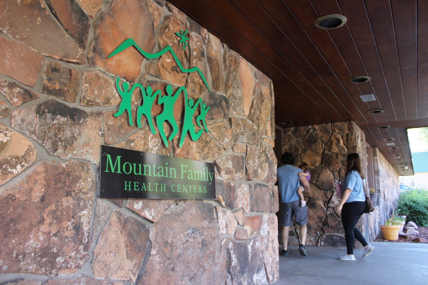Patients enter Mountain Family Health Centers’ Glenwood Springs location on Oct. 7, 2026. Mountain Family is partnering with FreeBC to provide free in-person contraception services.