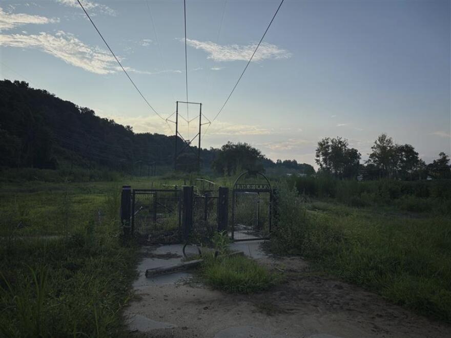The French Broad River Dog Park remains in disrepair.