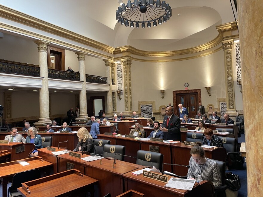 Lawmakers in the Kentucky Senate