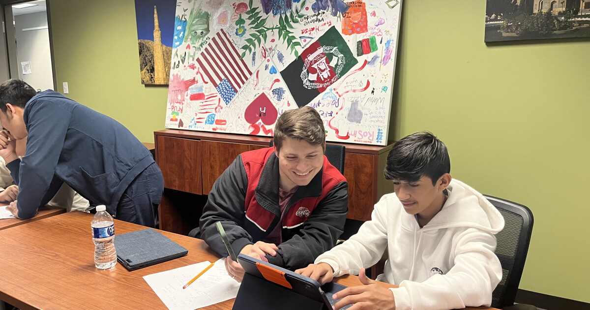 Welcome Neighbor STL needs more tutors for refugee students | STLPR