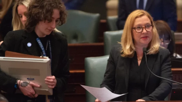 State Rep. Anna Moeller, D-Elgin, presents her Medicaid legislation on the House floor on Saturday, May 31, 2025.