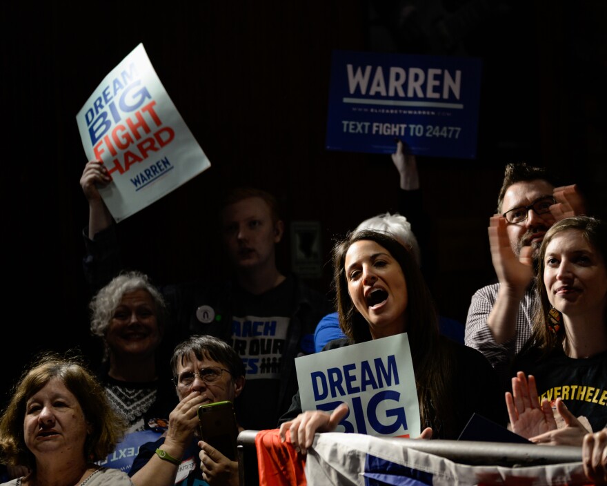 The crowd at a Warren campaign visit to Cincinnati's town hall.