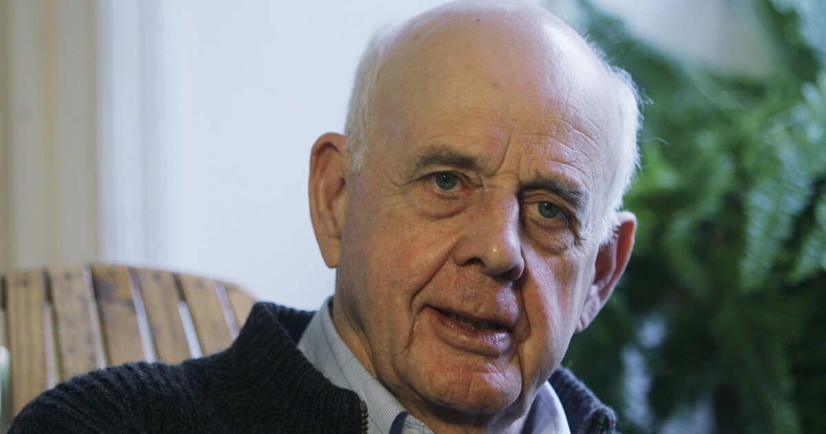 Literary giant Wendell Berry talks about preserving community and hope in a divided world