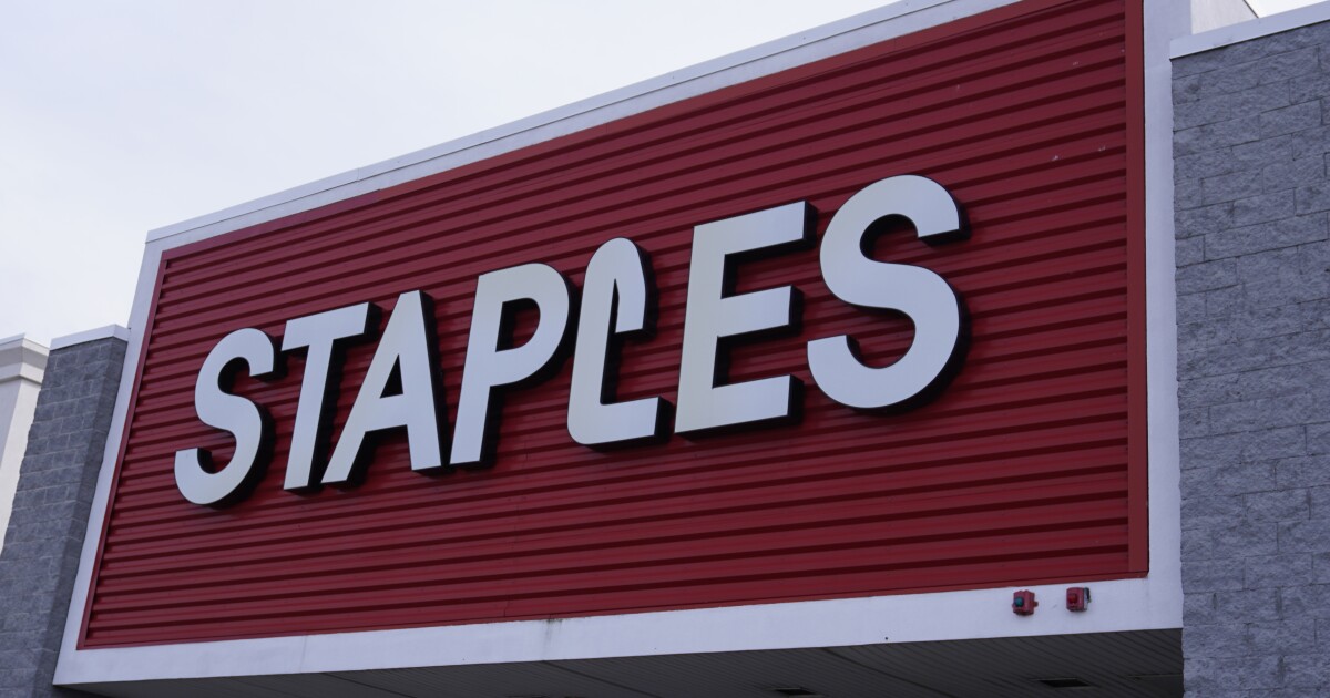 Staples employees in Brunswick reject effort to unionize Maine Public