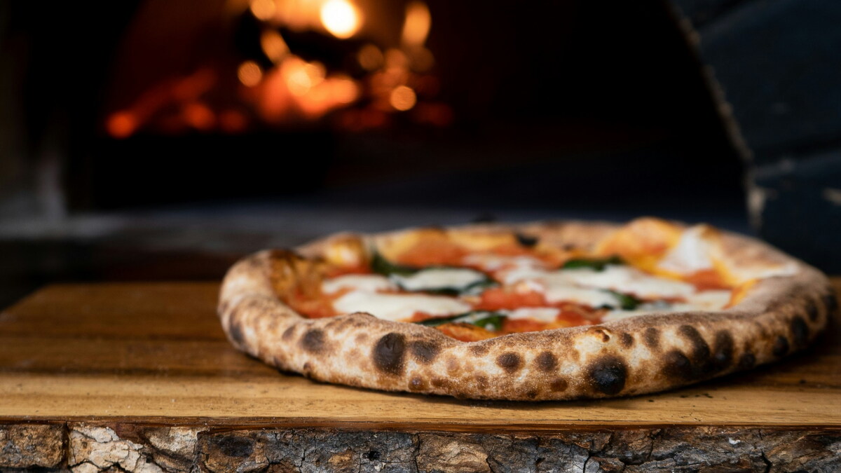 Outside/In: Cosmic pizza earthquake