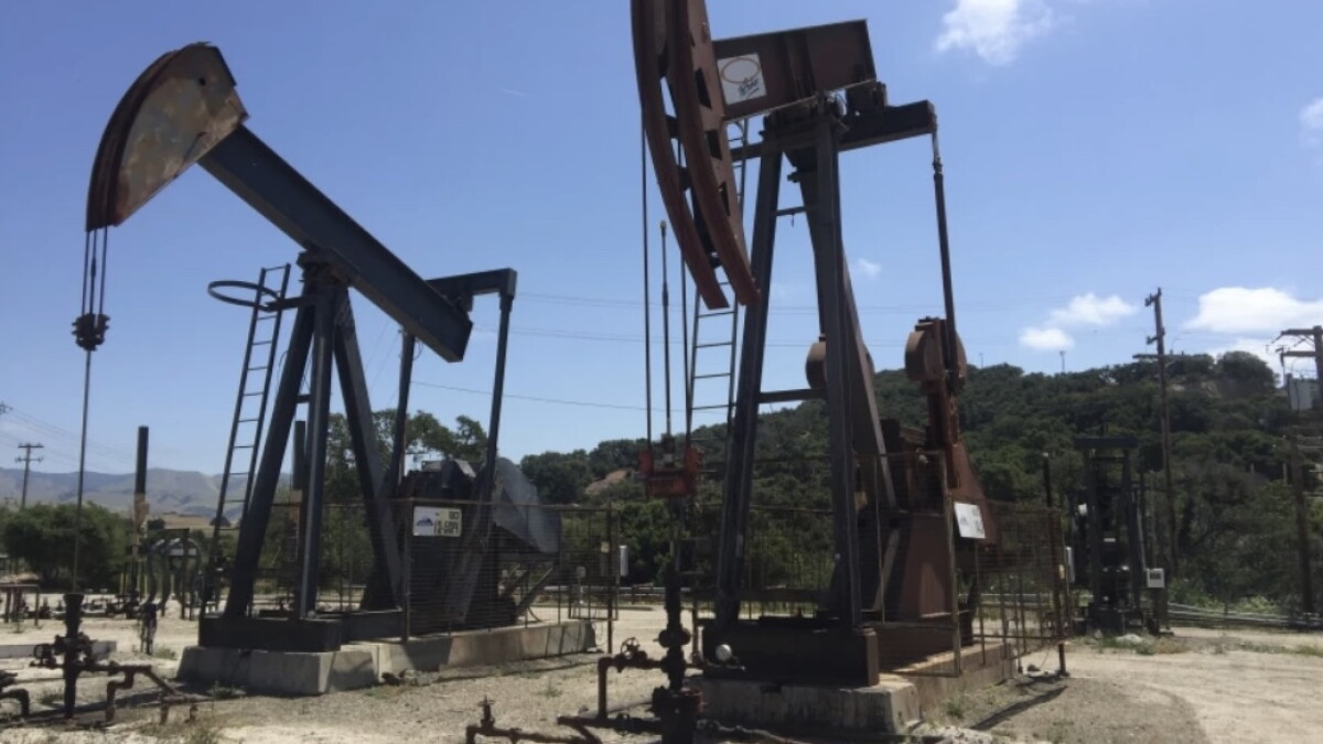 Lawsuit alleges state agency used outdated environmental reviews to approve Arroyo Grande oil wells - Vimarsana News