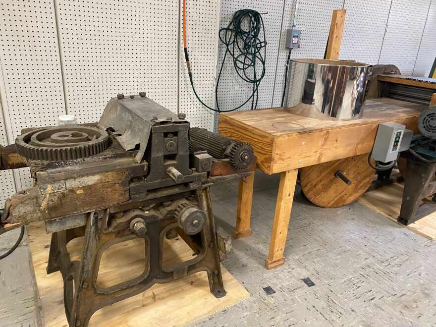 crimping machine.jpeg