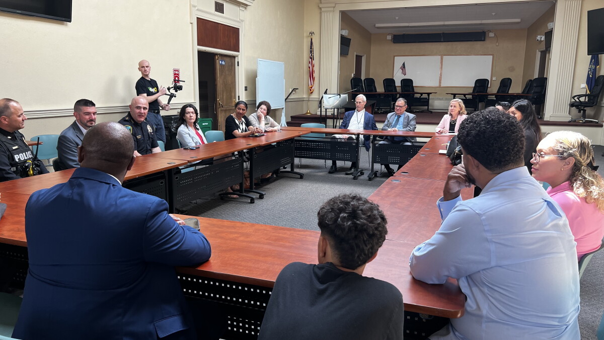 Several NH mayors, police chiefs say it's time to give undocumented immigrants access to IDs - Vimarsana News