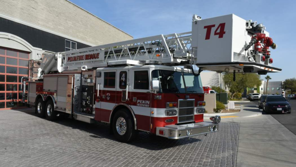 Here's the Pekin Fire Department's recently refurbished 2000 Pierce Dash 100-foot platform aerial.