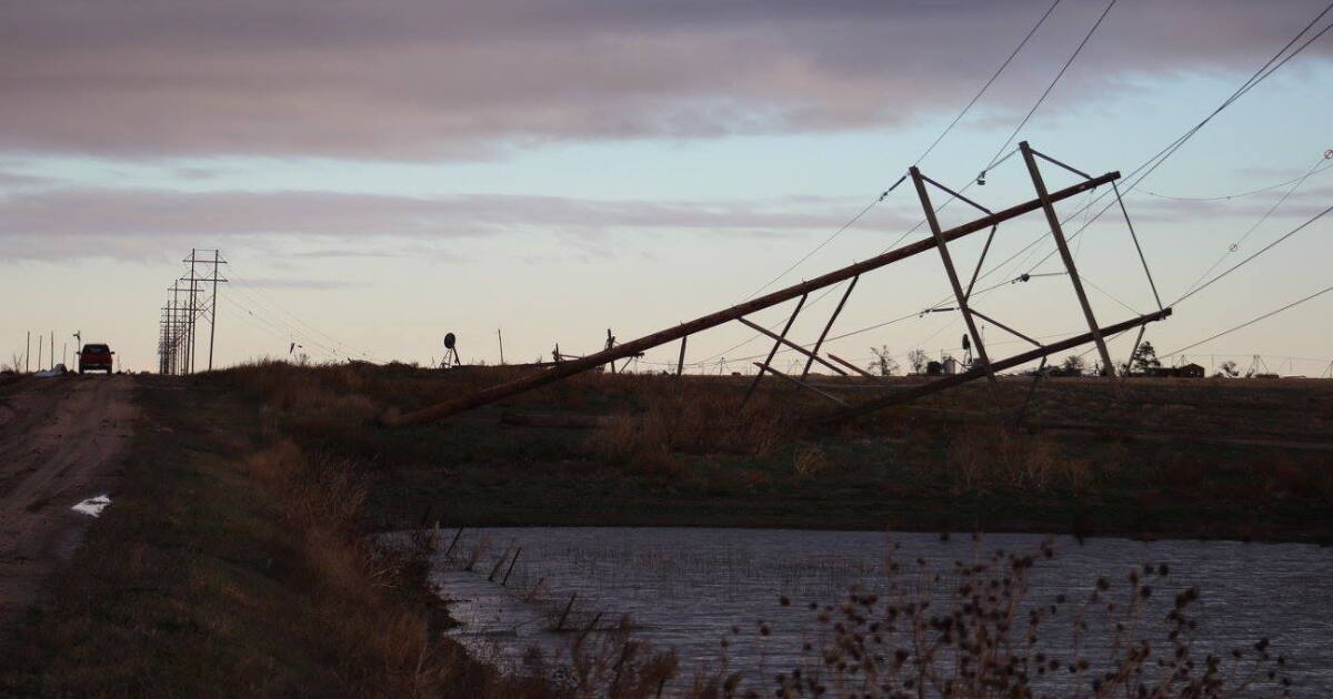 Storms Leave Thousands Without Power In North Texas; Tornadoes Hit ...