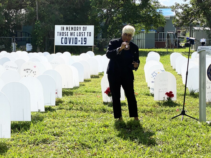 Rochelle Lightfoot sang "Amazing Grace" on Nov. 24, 2020 at the Simonhoff Park in Liberty City, which has a memorial to the people who've died from COVID-19.