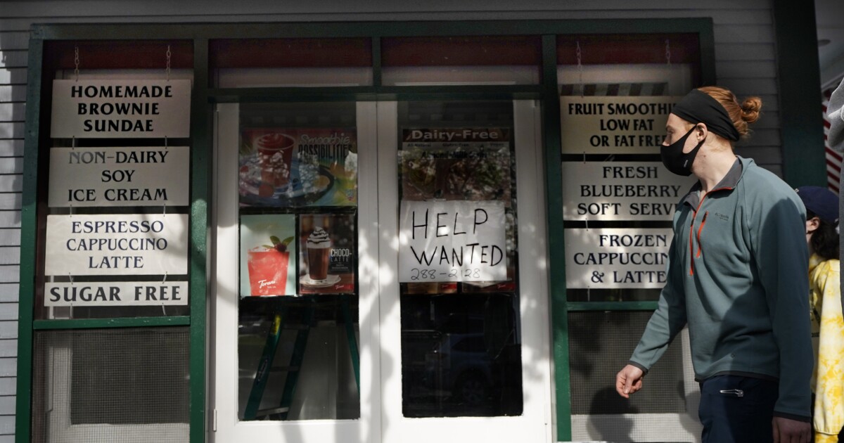 After Shedding Jobs Last Year Maine Restaurants Struggle To Staff Back Up Maine Public