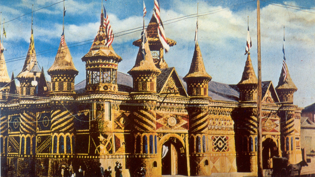 History of the Worlds Only Corn Palace - Vimarsana News