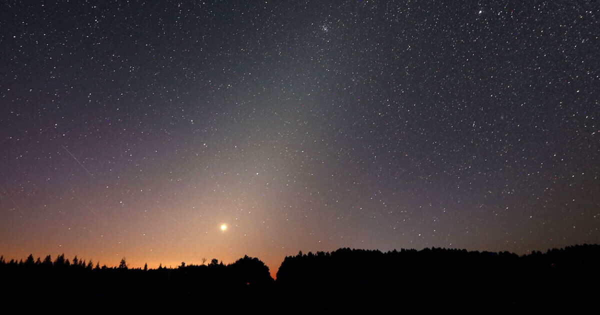 Astro Bob's Backyard Astronomy: The Harvest Moon and Zodiacal Light