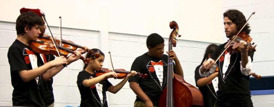 Alexander Pena and students of the ROCmusic Collaborative