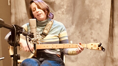 Carolyn Shapiro dropped by to play a couple new songs