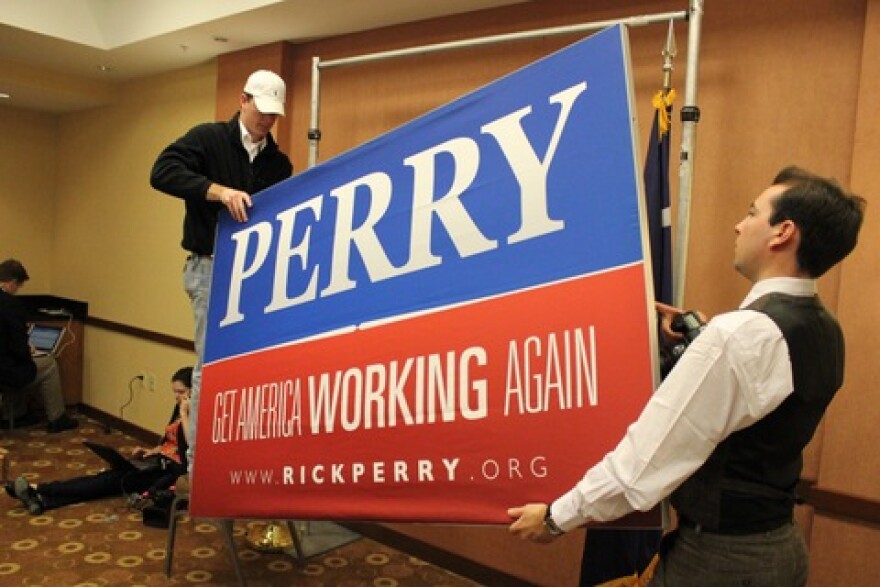 Perry for president sign comes down.jpeg