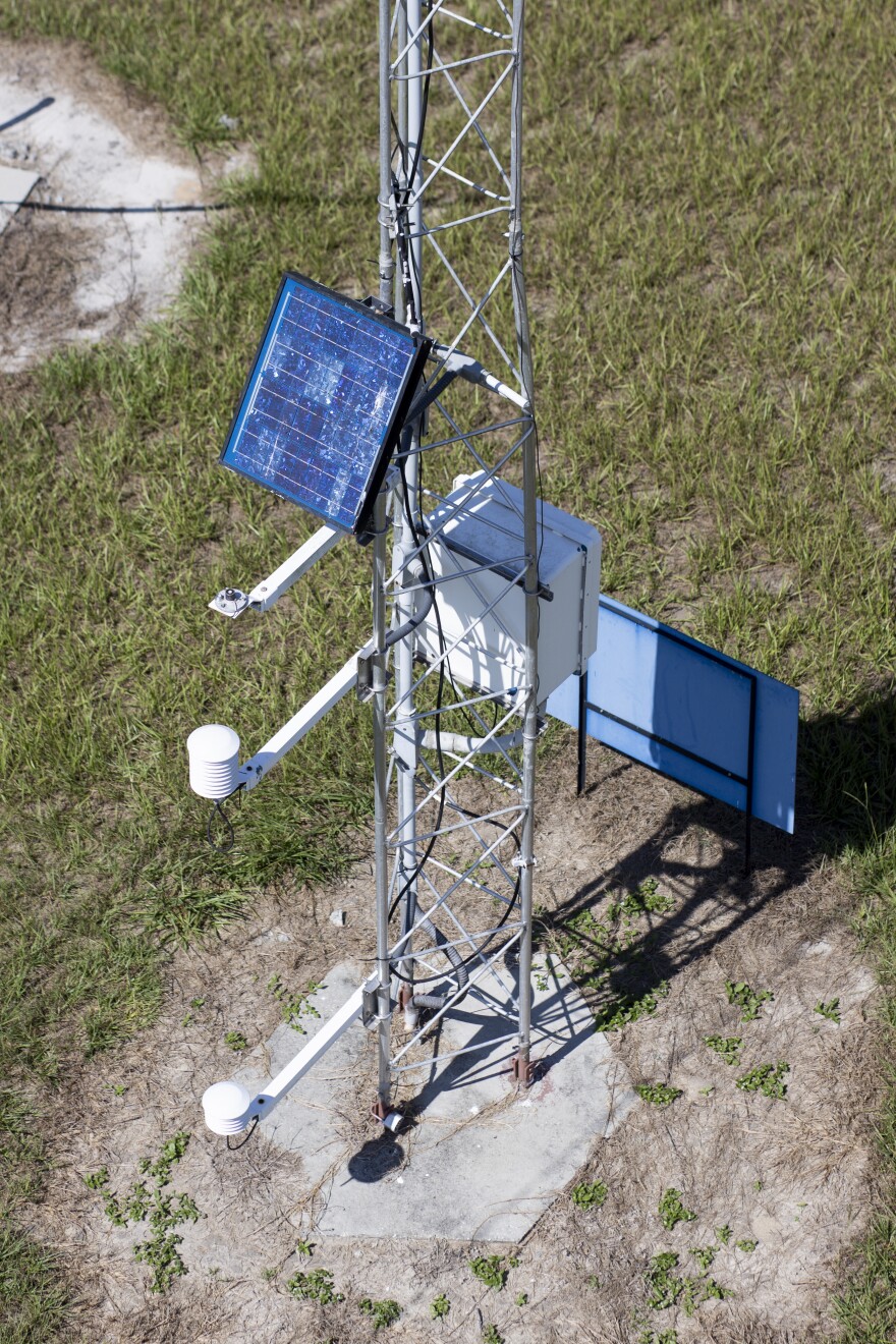 FAWN weather station tower at the Plant Science Research and Education Unit. 