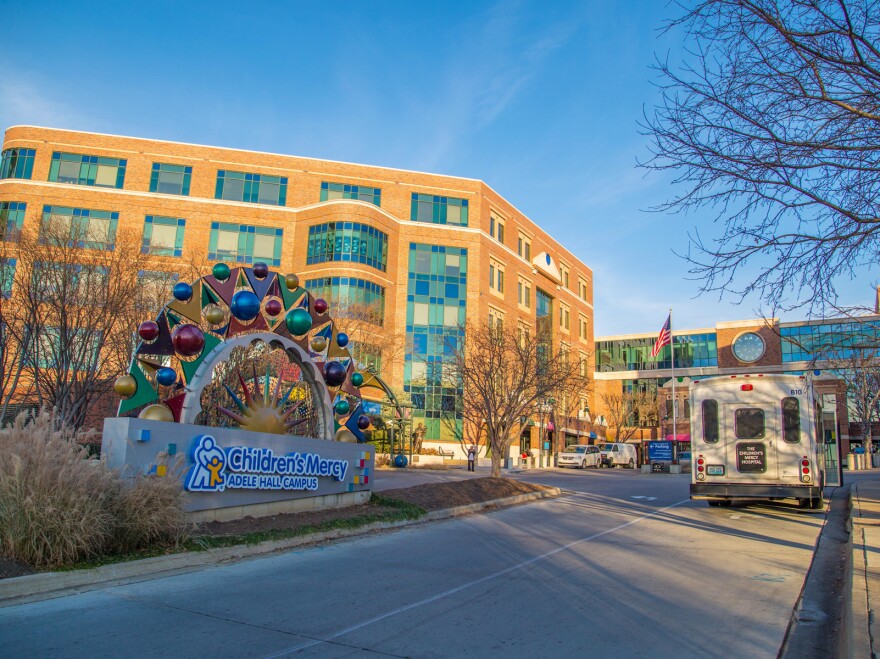 The exterior of Children's Mercy hospital.