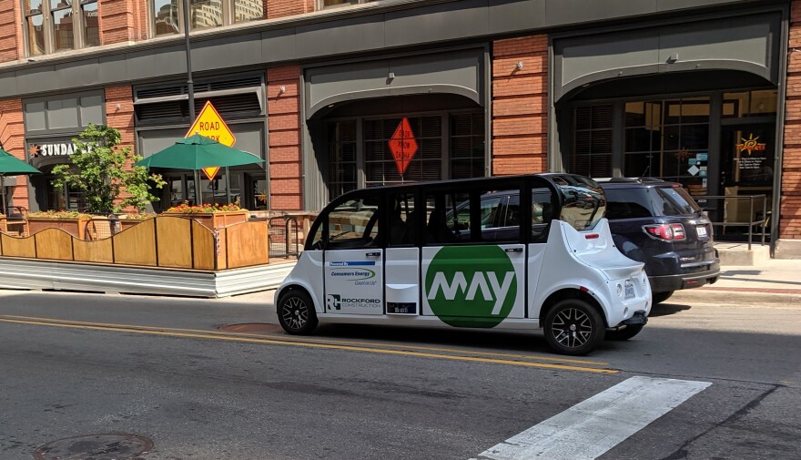 Driverless shuttle 