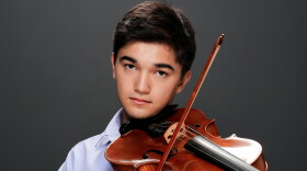 Violist Anton Wingert