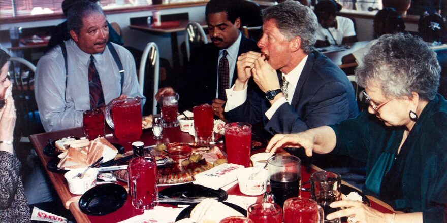 090821_Gates-History-Clinton_MM.jpg