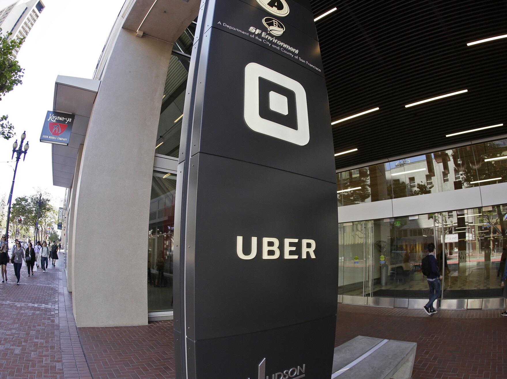 Lleased Uber Knowingly Leased Unsafe Cars To Its Drivers In Singapore, Report ...