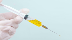 syringe-yellow-liquid