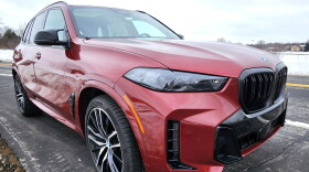 2024 BMW X5 M60i right side