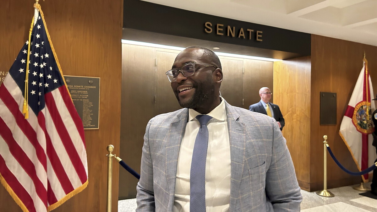 State Sen. Shevrin Jones backs the NAACP's Florida travel advisory - Vimarsana News