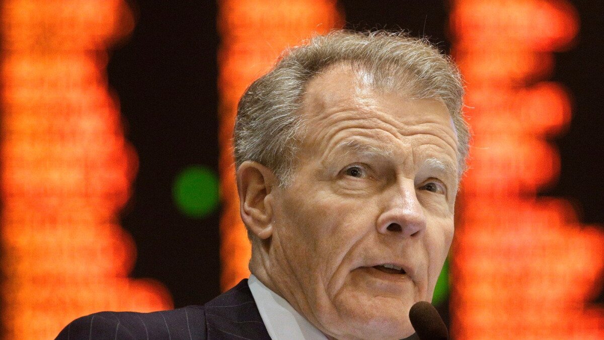 An Illinois lawmaker wants to ban ex-Speaker Michael Madigan's portrait from the capitol - Vimarsana News