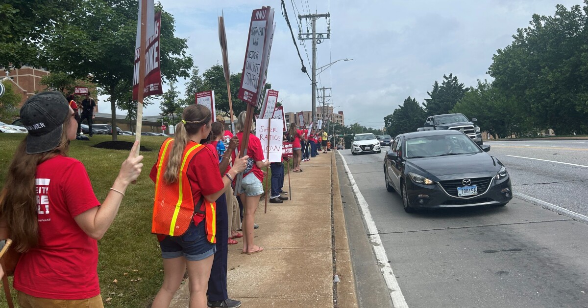 Baltimore St. Agnes Ascension nurses go on strike again as contract negotiations continue
