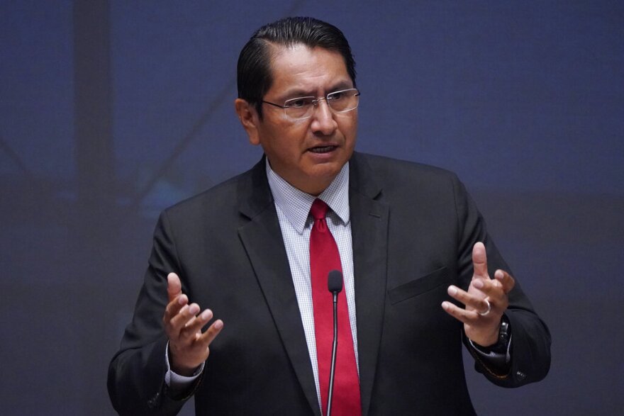 Jonathan Nez