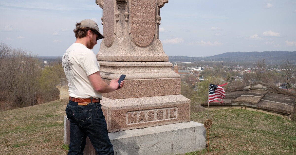 Thousands of Revolutionary War veterans are buried in Ohio. This new database shows where they are