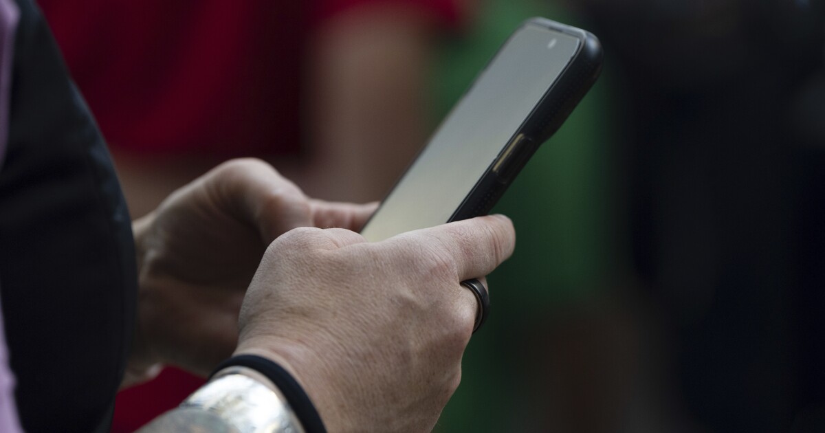 Washington lawmakers move forward with guardrails on AI detection, chatbots