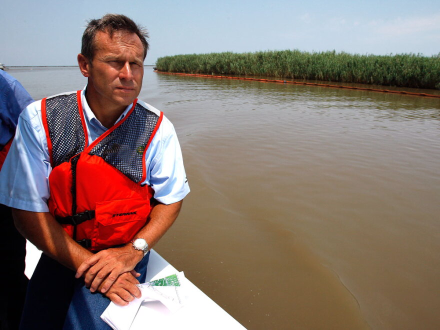 BP Chief Operating Officer Doug Suttles took reporters on a boat tour of the mouth of the Mississippi River on Sunday.