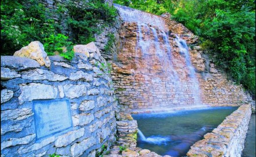 The "Carl DiCapo" Fountain on Cliff Drive