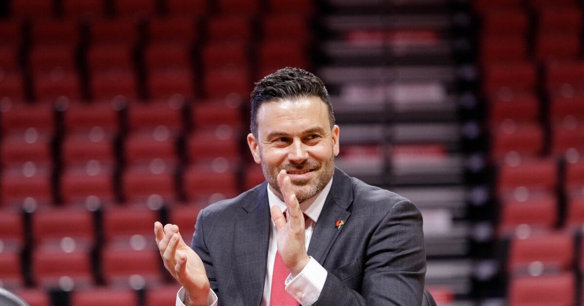 Kevin Funston ISU tops preseason men's basketball MVC picks | WGLT