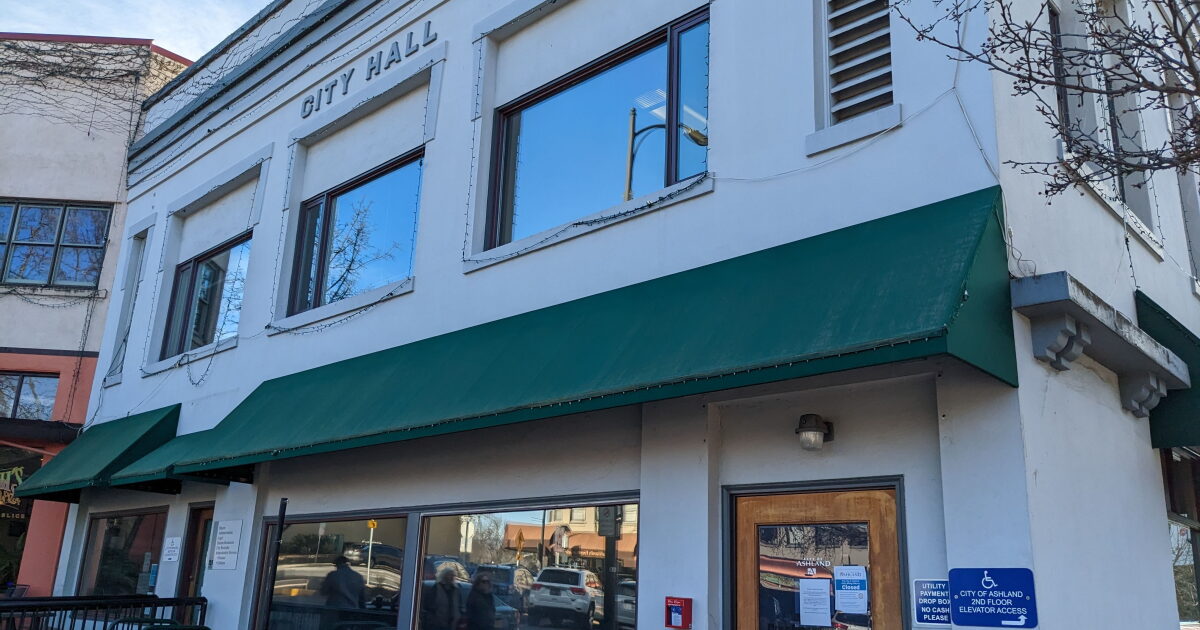 Judge sides with Ashland in City Hall lawsuit